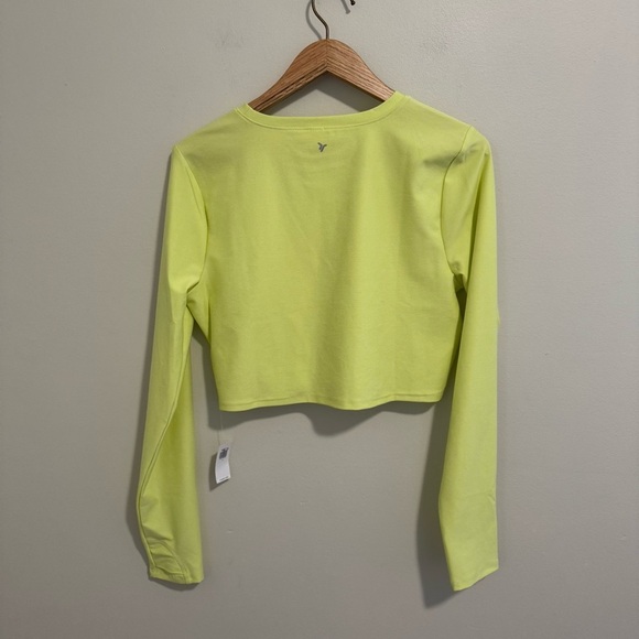 Old Navy NWT Cloud Cropped Athletic Top - Picture 5 of 6
